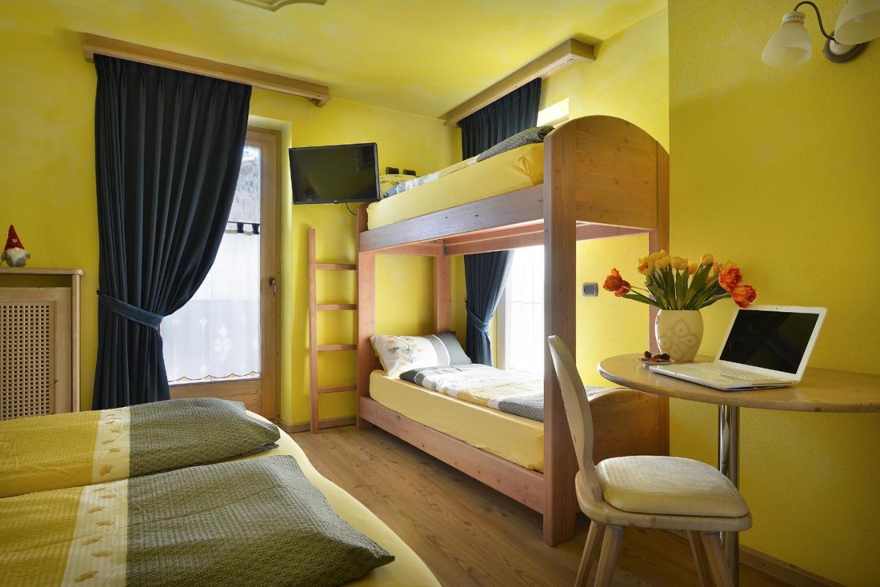 Hotel Piccolo Mondo Ливиньо Екстериор снимка