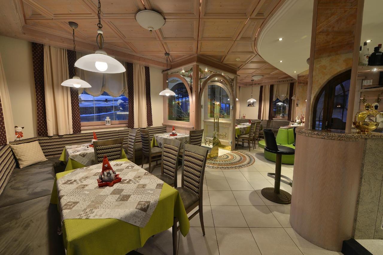 Hotel Piccolo Mondo Ливиньо Екстериор снимка