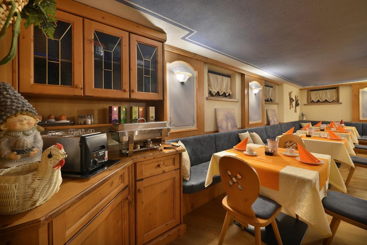 Hotel Piccolo Mondo Ливиньо Екстериор снимка