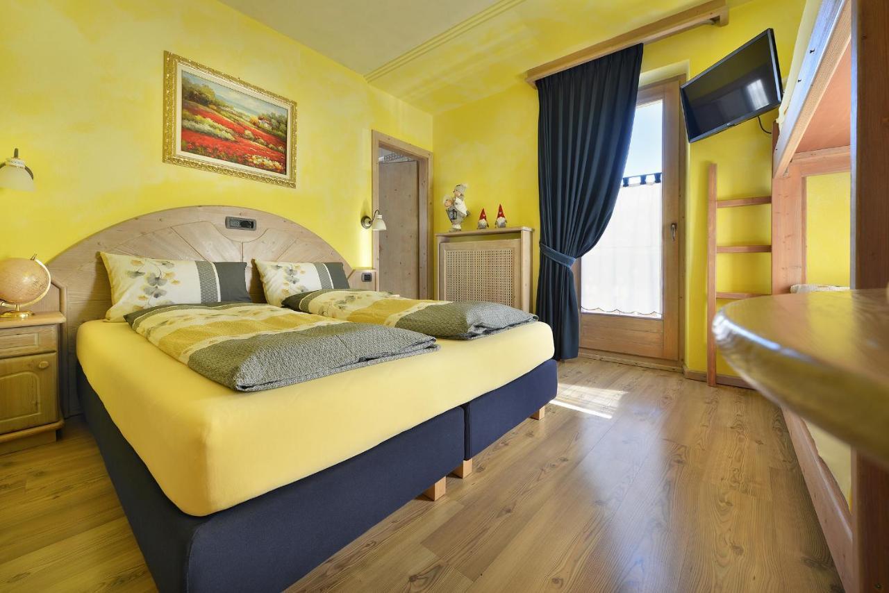 Hotel Piccolo Mondo Ливиньо Екстериор снимка