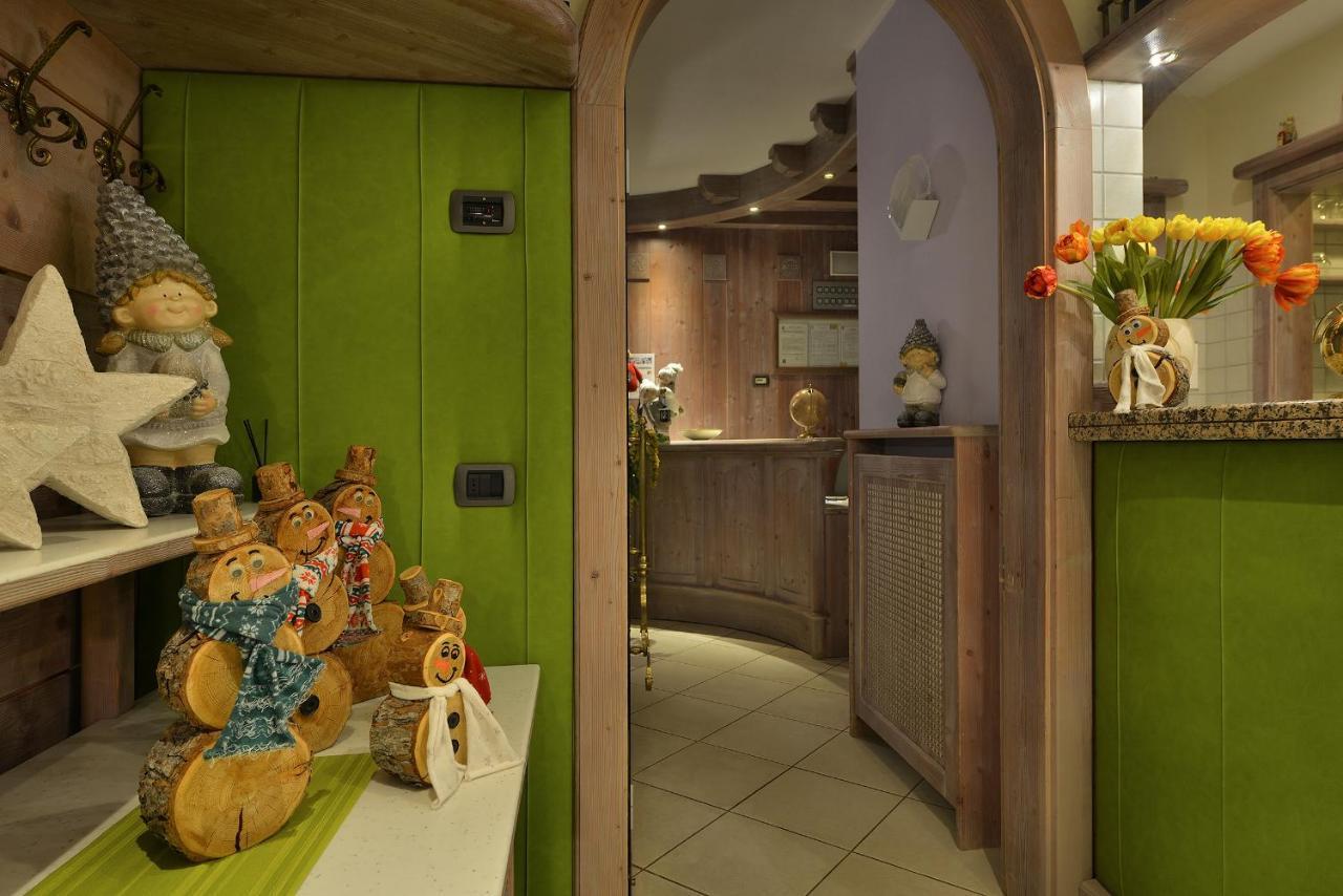 Hotel Piccolo Mondo Ливиньо Екстериор снимка